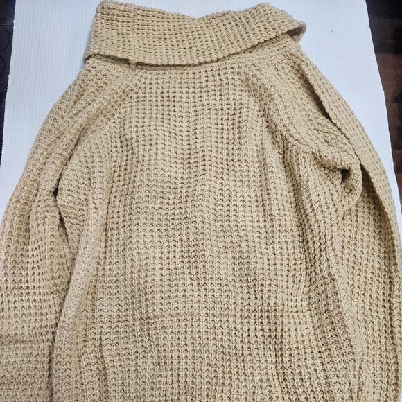 Asymmetrical Knit Sweater - Picture 5 of 6